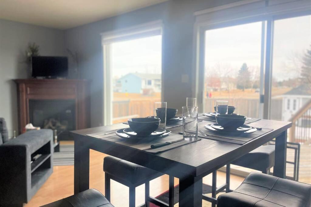 Spacious Duplex Camrose Bagian luar foto